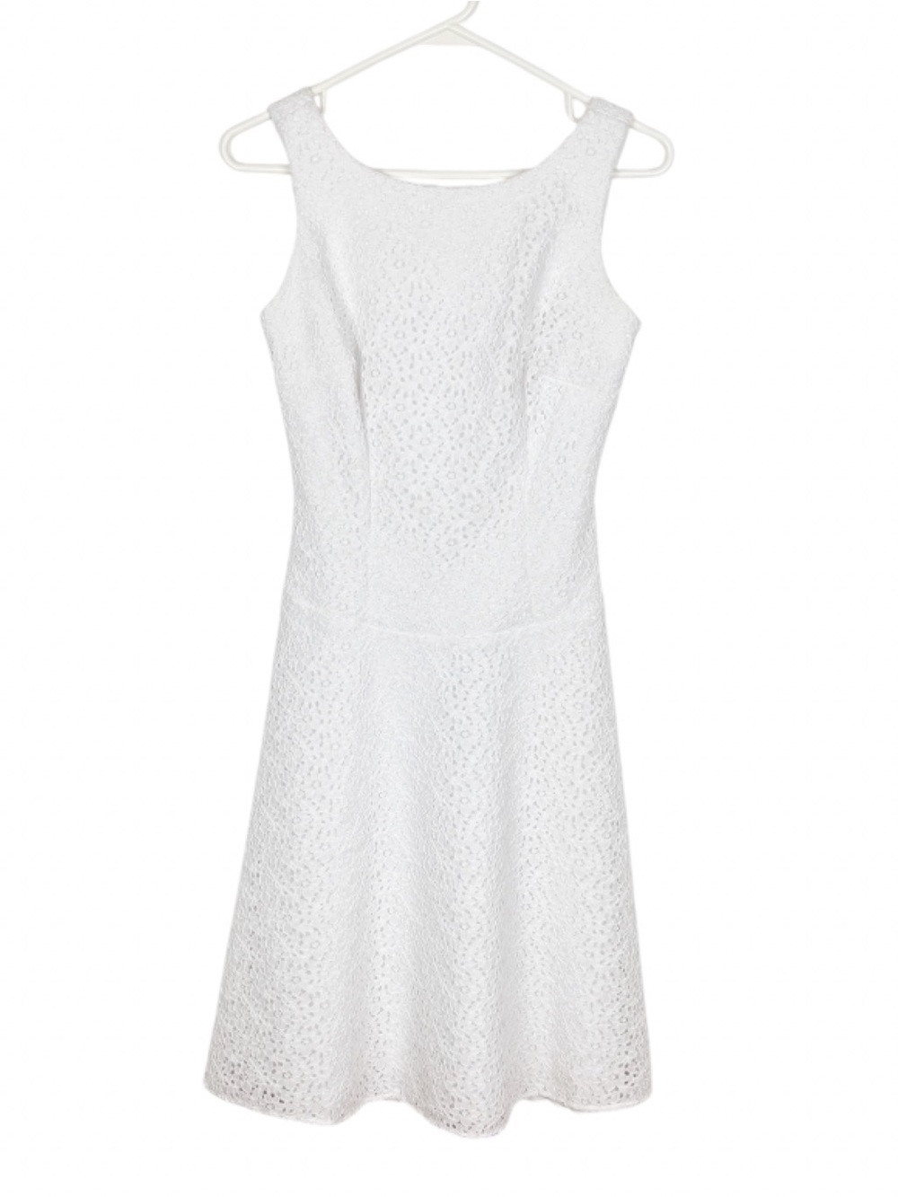 B. Smart Dress Fit & Flare White Lace Sleeveless Size 3/4 Cottagecore Feminine